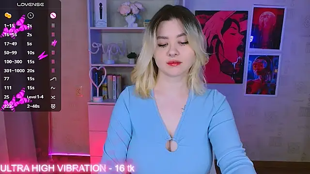 Snapshot of cutie_mili chatting on 02-19-25, 03:17 cutie mili online show from 02-19-25, 03:17