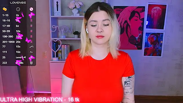 Snapshot of cutie_mili chatting on 02-20-25, 02:40 cutie mili online show from 02-20-25, 02:40