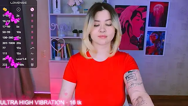 Snapshot of cutie_mili chatting on 03-01-25, 07:41 cutie mili online show from 03-01-25, 07:41