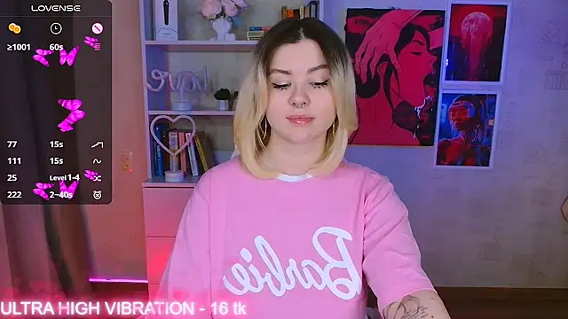 Snapshot of cutie_mili chatting on 03-05-25, 10:33 cutie mili online show from 03-05-25, 10:33