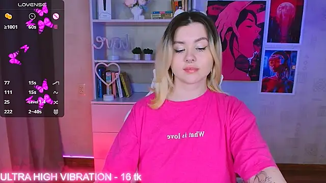 Snapshot of cutie_mili chatting on 03-07-25, 02:12 cutie mili online show from 03-07-25, 02:12