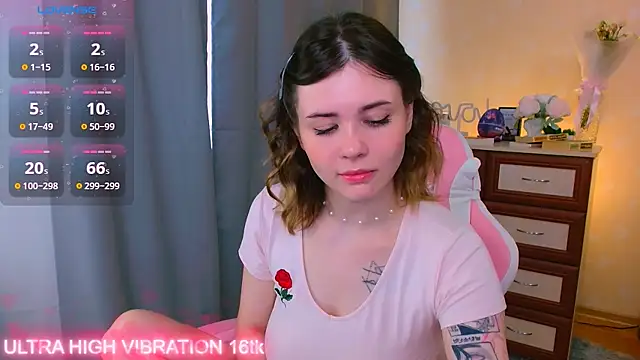 Snapshot of cutie_mili chatting on 09-09-25, 07:08 cutie mili online show from 09-09-25, 07:08