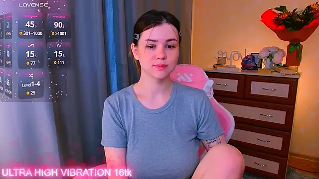 Snapshot of cutie_mili chatting on 10-02-25, 08:10 cutie mili online show from 10-02-25, 08:10