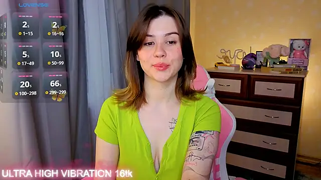 Snapshot of cutie_mili chatting on 11-07-25, 07:41 cutie mili online show from 11-07-25, 07:41