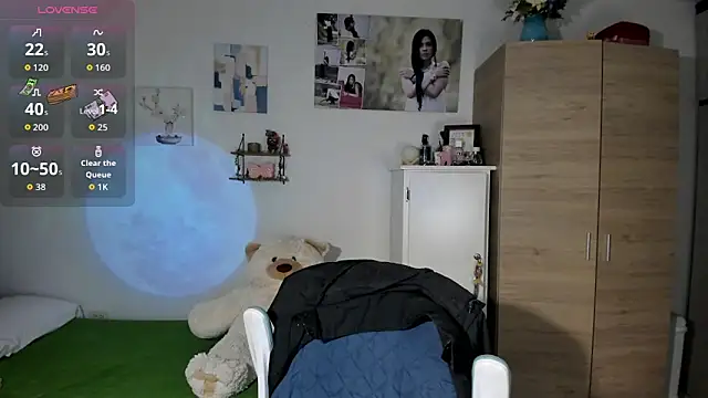 VeronikaOlsen online show from 10-08-25, 08:06