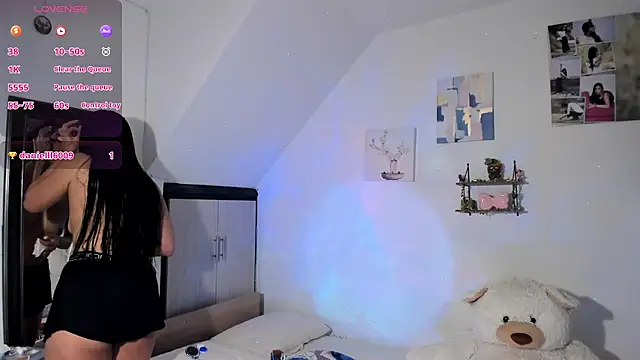 VeronikaOlsen online show from 11-26-25, 01:23