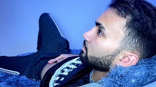 Dar milk online show from 02-25-25, 04:57