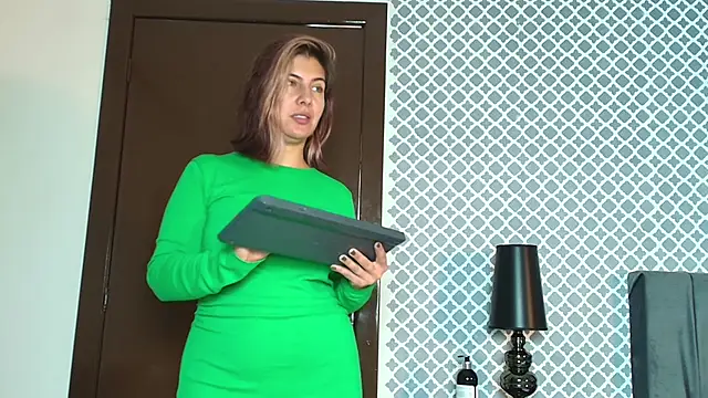 scarlett moore online show from 09-19-25, 01:12