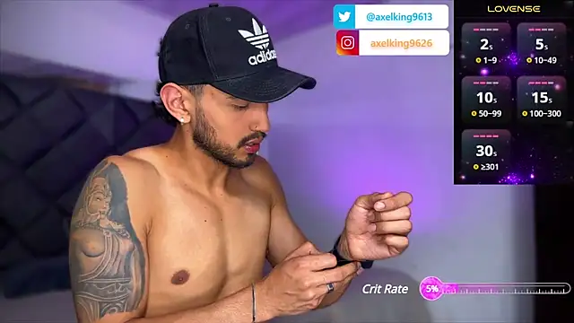 Snapshot of AxelKing1326 chatting on 01-18-25, 09:45 AxelKing1326 online show from 01-18-25, 09:45