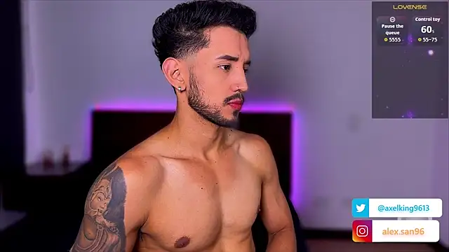 Snapshot of AxelKing1326 chatting on 10-11-25, 10:30 AxelKing1326 online show from 10-11-25, 10:30