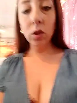 Snapshot of Mia_Novikov chatting on 06-01-26, 04:52 Mia Novikov online show from 06-01-26, 04:52