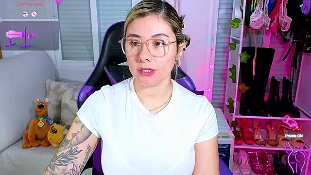 Tawny cox online show from 01-13-25, 04:41