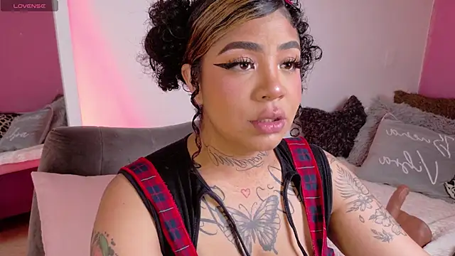 foxxy-lov3 online show from 02-09-26, 02:54