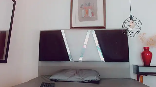 hilary rodriguez online show from 12-18-24, 10:46