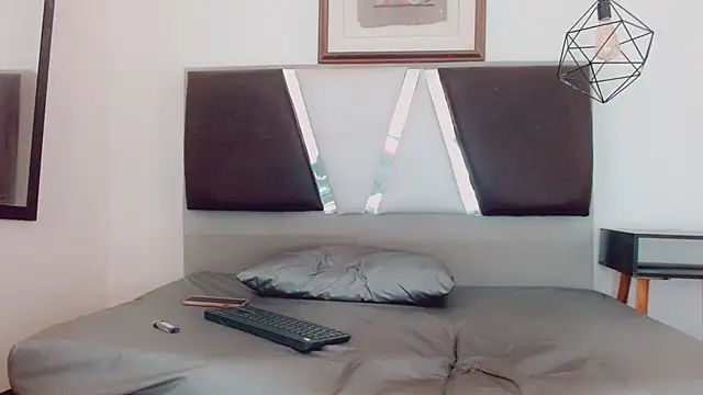 hilary rodriguez online show from 12-26-24, 09:58