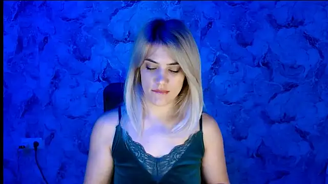 nika gold1 online show from 11-13-25, 05:23