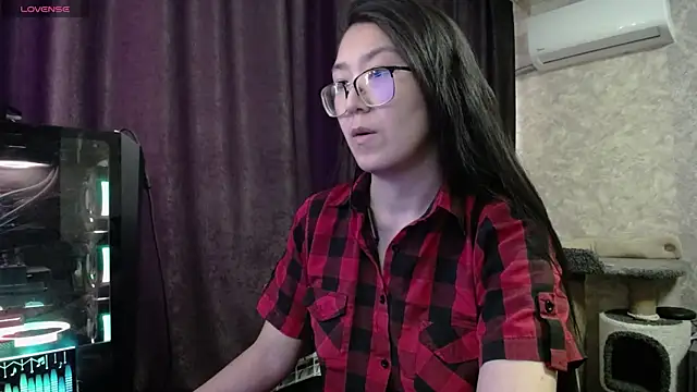 Snapshot of Brightssmiles chatting on 02-27-25, 10:59 Brightssmiles online show from 02-27-25, 10:59