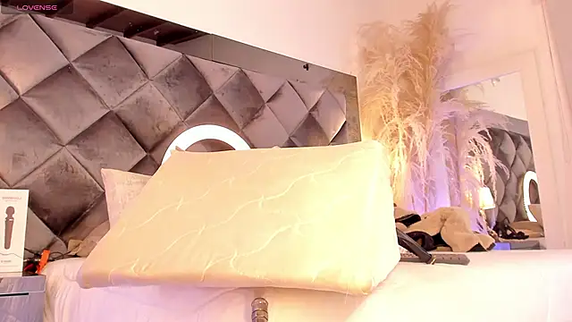 Snapshot of sofhiaa_adaams chatting on 10-30-25, 11:16 sofhiaa adaams online show from 10-30-25, 11:16