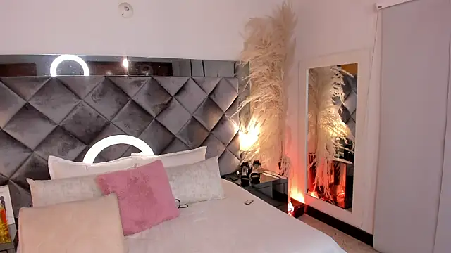 Snapshot of sofhiaa_adaams chatting on 11-07-25, 10:43 sofhiaa adaams online show from 11-07-25, 10:43