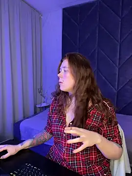 SophiePure online show from 10-23-25, 08:29