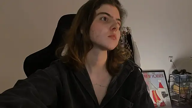 Snapshot of emmamurrr chatting on 12-24-24, 07:22 emmamurrr online show from 12-24-24, 07:22