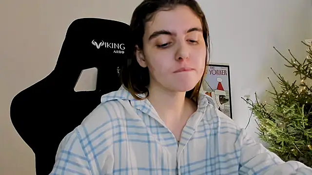 Snapshot of emmamurrr chatting on 12-30-24, 07:32 emmamurrr online show from 12-30-24, 07:32