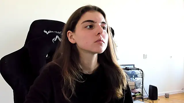 Snapshot of emmamurrr chatting on 09-09-25, 09:53 emmamurrr online show from 09-09-25, 09:53