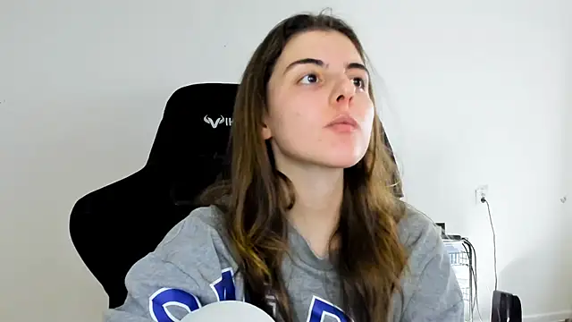 Snapshot of emmamurrr chatting on 11-13-25, 11:20 emmamurrr online show from 11-13-25, 11:20