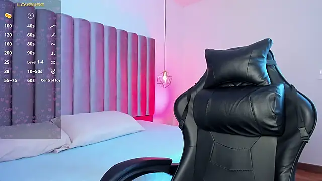 Snapshot of AmelyaMann chatting on 01-22-25, 12:27 AmelyaMann online show from 01-22-25, 12:27