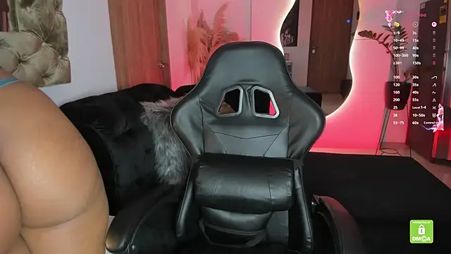 Snapshot of AmelyaMann chatting on 10-16-25, 01:12 AmelyaMann online show from 10-16-25, 01:12