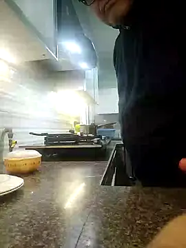 Nuttysub online show from 01-04-25, 03:29