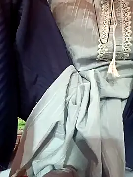 Snapshot of Mangla_Bhabhi chatting on 09-26-25, 02:04 Mangla Bhabhi online show from 09-26-25, 02:04