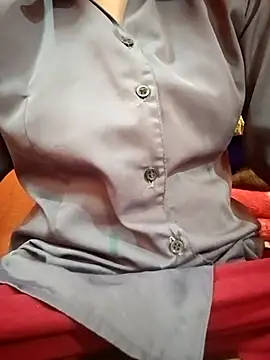 Snapshot of Mangla_Bhabhi chatting on 10-11-25, 03:17 Mangla Bhabhi online show from 10-11-25, 03:17