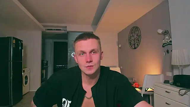 Samuel Andrew online show from 10-19-25, 02:12