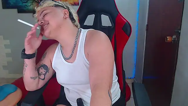 isabeautyx19 online show from 01-08-25, 10:27