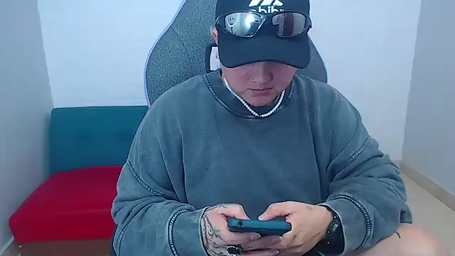 isabeautyx19 online show from 01-20-25, 02:53