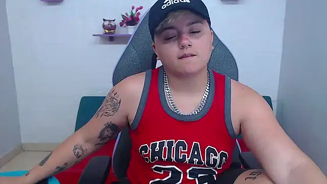 isabeautyx19 online show from 01-30-25, 02:49