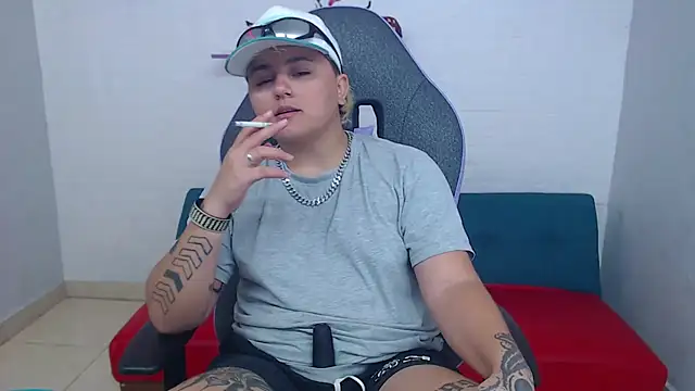 isabeautyx19 online show from 01-30-25, 02:25