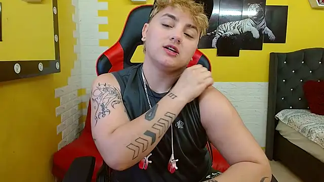 isabeautyx19 online show from 09-27-25, 03:00