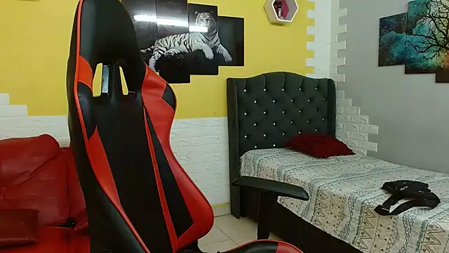 isabeautyx19 online show from 12-02-25, 02:39