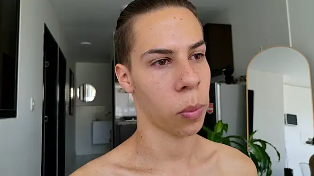 Snapshot of grey___27 chatting on 02-20-25, 08:03 grey 27 online show from 02-20-25, 08:03