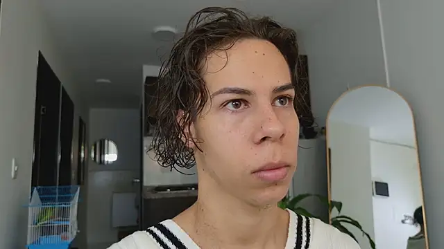 Snapshot of grey___27 chatting on 03-11-25, 12:06 grey 27 online show from 03-11-25, 12:06