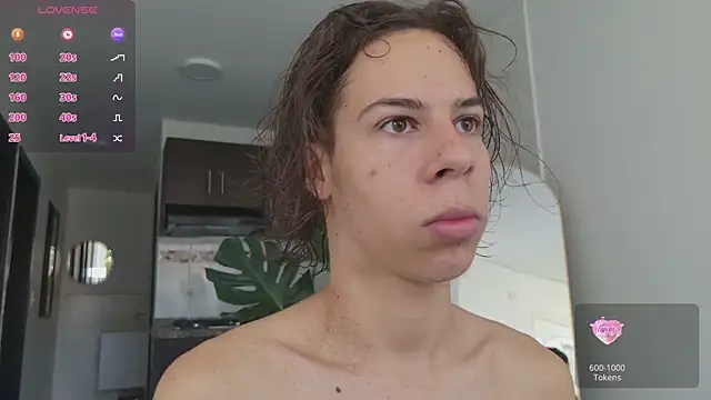 Snapshot of grey___27 chatting on 09-10-25, 12:27 grey 27 online show from 09-10-25, 12:27