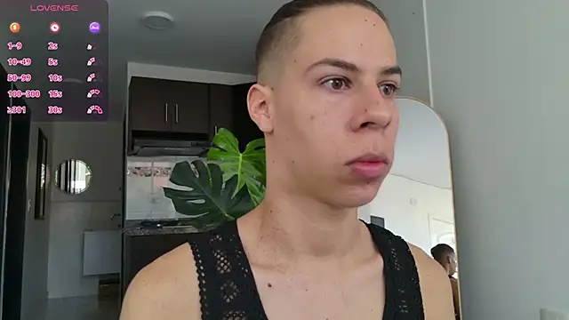 Snapshot of grey___27 chatting on 09-24-25, 12:08 grey 27 online show from 09-24-25, 12:08