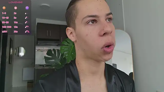 Snapshot of grey___27 chatting on 10-11-25, 12:15 grey 27 online show from 10-11-25, 12:15