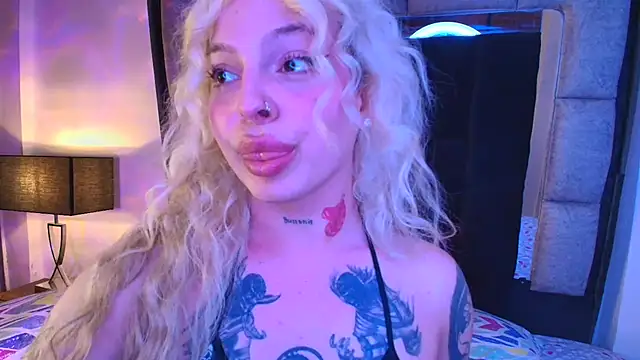 Snapshot of Bonnie_vega chatting on 02-08-25, 12:17 Bonnie vega online show from 02-08-25, 12:17