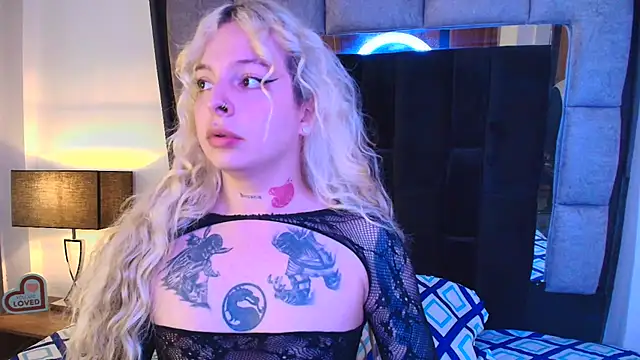 Snapshot of Bonnie_vega chatting on 02-15-25, 07:50 Bonnie vega online show from 02-15-25, 07:50