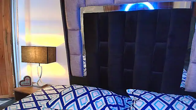 Snapshot of Bonnie_vega chatting on 02-20-25, 08:36 Bonnie vega online show from 02-20-25, 08:36