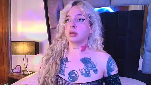 Snapshot of Bonnie_vega chatting on 02-25-25, 08:30 Bonnie vega online show from 02-25-25, 08:30