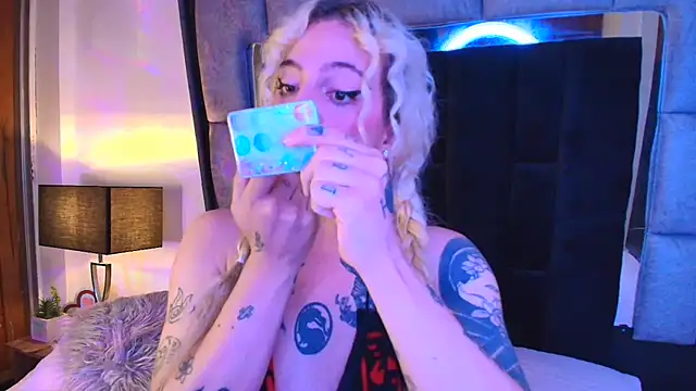 Snapshot of Bonnie_vega chatting on 03-14-25, 01:37 Bonnie vega online show from 03-14-25, 01:37